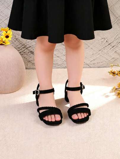 1 đôi sandal cao gót đế dày bằng nhung đen mới cho bé gái, quai đan, mũi vuông, khóa cài, giày công chúa trẻ em phù hợp cho biểu diễn, mặc hàng ngày và các hoạt động ngoài trời.