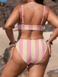 2026 Sommer Neu Damen Große Größen Bikini Set in Rosa & Beige mit breitem vertikalem Streifenmuster, zufälliges Muster an den Schulterträgern, frischer süßer Mädchenstil Zweiteiler Badeanzug, hohe Taille mit Bauchkontrolle, modisch vielseitig, geeignet für Strandfreizeit, Heißwasser-Urlaub, Strandmode - Rosa und weiße Streifen - Übersicht 4