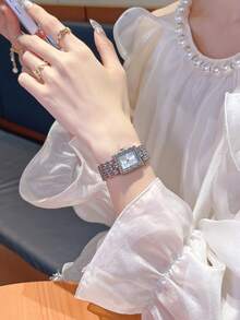 女士腕表，金色表盘，经典椭圆形表壳，罗马数字表盘，适合日常佩戴、商务场合或作为节日礼物。 - 均碼 - 查看 3