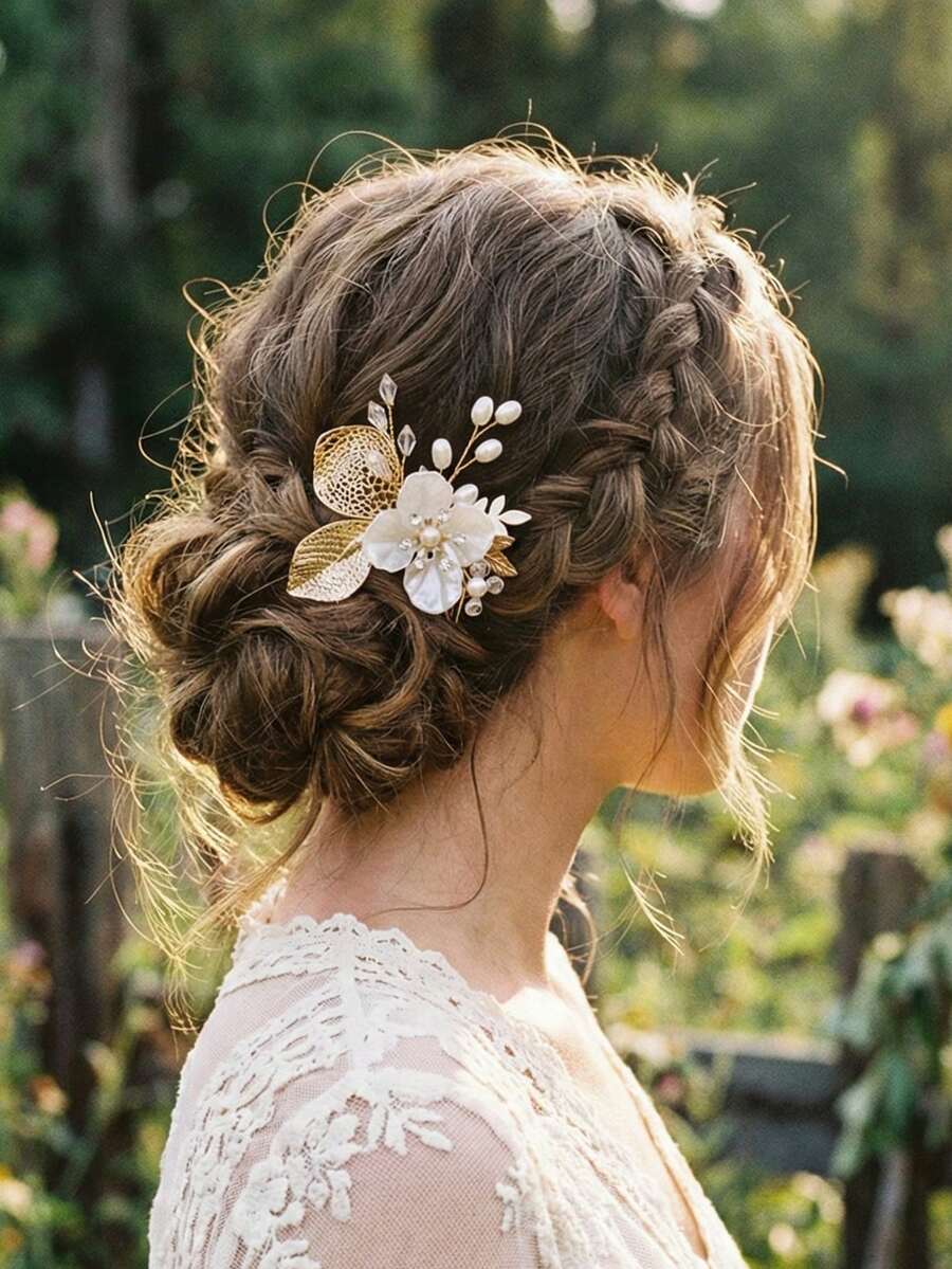 Gold Hollow Out Leaf & Pearl Flower Hair Comb, Elegant Rhinestone Bridal Headpiece For Wedding & Party Vintage Gold Filigree Leaf & 3D Flower Hair Clip, Boho Crystal Wedding Hair Accessory For Bride,Festival,Birthday