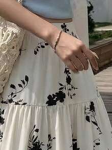 EARO Elegant Black & White Floral Pattern Long Layered Skirt, Fashionable Versatile Charming Slimming - Apricot - View 4