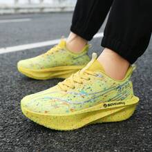 2026 Nuevos zapatos deportivos casuales unisex de alta calidad, ligeros. Parte superior de malla transpirable, suela gruesa con absorción de impactos, cordones delanteros, suela de goma con placa de carbono antideslizante. Adecuados para uso diario, festivales, maratones. Disponibles en múltiples colores para parejas. - Dorado - Ver 3
