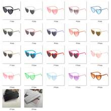Bộ 18 kính thời trang hình trái tim màu đen, trắng, đỏ với tròng kính hình trái tim - Thích hợp cho các bữa tiệc, đám cưới, sinh nhật và ngày lễ - Bộ quà tặng dành cho người lớn, phụ kiện tiệc tùng, kính bền chắc. - nhiều màu - Xem 6