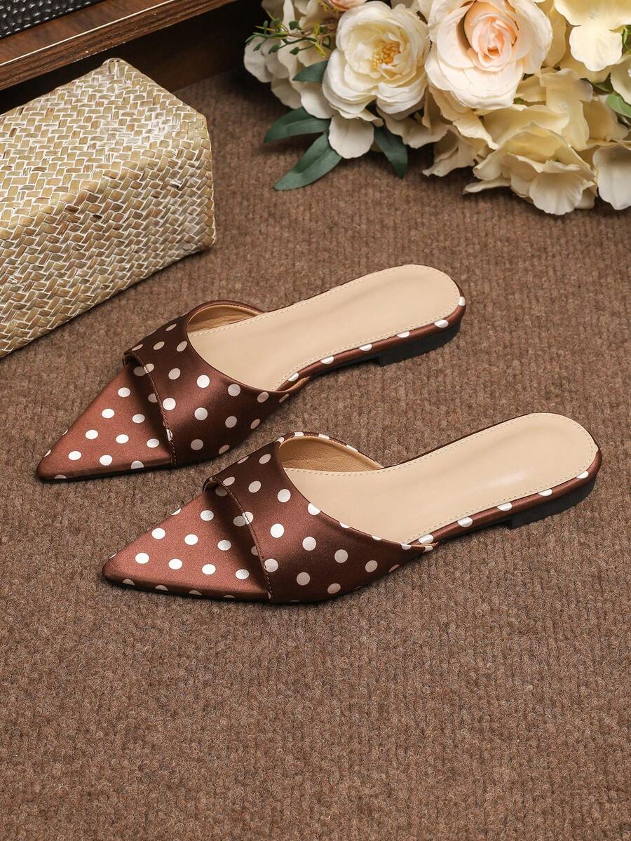 Sandalias planas de punta fina para mujer, nuevas para primavera/verano 2026, versátiles, con suela blanda para la playa, sandalias romanas de moda para mujer, tallas grandes 41-42 - Marrón - Ver 1