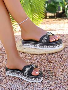 2026 Summer New Woven Platform Rivet Slides, Thick Sole Slip-On Slippers, Large Size Exported Women Shoes - Black 1 - View 5