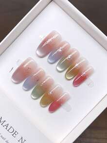 Ongles à presser portables faits à la main, design carré court peint à la main dans un schéma de couleurs arc-en-ciel d'œil de chat macaron, design minimaliste élégant de haute qualité, style de set printanier, style d'ongles Y2K, faux ongles créatifs de niche uniques, nail art quotidien, ongles de style mignon moderne, convenant à un usage quotidien, détachables - Multicolore - Voir 4