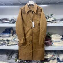 Elegant Four-Color Long Coat With Polo Collar And Single Button Closure. - 駝色 - 查看 10