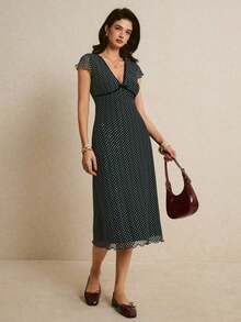 Women's Elegant Blue Floral Print Midi Dress With V-Neck And Lettuce Trim Detail - 黑色 - 查看 5