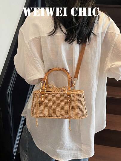 This Simple And Casual Beige Straw Tote Bag Features A Bamboo Top Handle And A Detachable PU Crossbody Strap With A Drawstring Closure, Making It Perfect For The Beach, Vacations, Shopping, And Daily Commutes.
