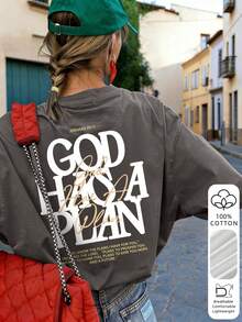 Damen Lässig Locker Kurzarm T-Shirt, 100% reine Baumwolle atmungsaktiv bequem leicht Rundhals, Muster mit "Gott hat einen Plan" Bibelvers, Vintage Glaube christliches Grafik Top, geeignet für den täglichen Gebrauch, Sommerurlaub, Kirchenausflüge, Streetstyle - Dunkelgrau - Übersicht 2