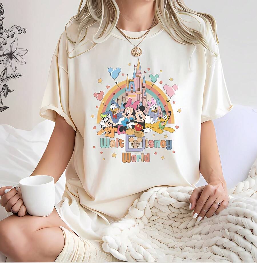Vintage Washed Walt Disney World Stylish Shirt, Classic Mickey And Friends Art Print Tee, Retro Disney World Casual Apparel, Nostalgic Vintage Disney Scenery Design Top, Elegant Disneyland Daily Short Sleeve T-Shirt - 白色 - 查看 1