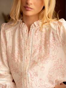 Women's Elegant Ruffle Collar Floral Print Blouse, 3/4 Sleeve, Pink, Vacation Style, Embroidered Trim Collar - Pink - View 2