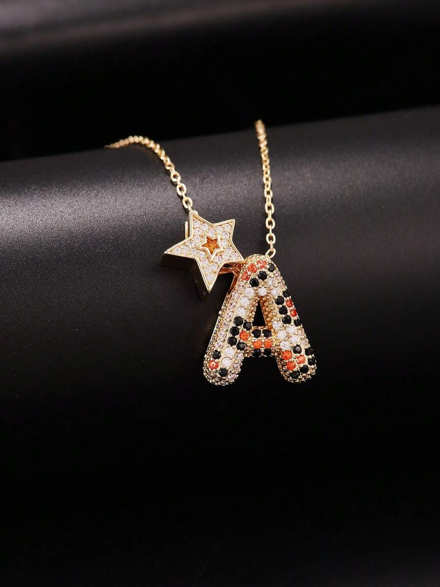 奢华 14k 镀金情侣吊坠项链，饰有 26 个豹纹英文字母，适合日常佩戴，情人节/母亲节/礼物。 - 彩色 - 查看 1