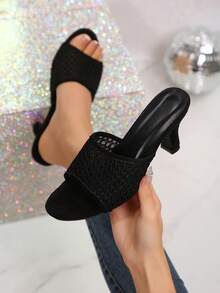 2026 New Pointed Toe Red Cushion Black Mesh Floral, Solid Color Elegant Fashion Luxury Non-Slip Outdoor Resort Beach Comfortable Versatile Rhinestone Pearl Flat Open Toe Slippers, Daily Wear Plus Size 41-43 Women - Black - View 1