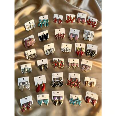 20 piezas Elegante juego de aretes de acero inoxidable, hipoalergénico y resistente a la decoloración, diseño asimétrico multielemental que incluye flores, estrellas de mar, corazones, hojas, conchas, mariposas, minimalista y de moda para uso diario, regalo ideal para mujeres, maestros, familia y amigos