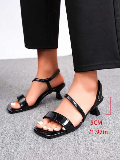 1 đôi sandal cao gót màu trơn thiết kế tối giản dành cho thiếu nữ/bé gái, thời trang và thanh lịch, phù hợp để mang hàng ngày vào mùa hè, dự tiệc, đi nghỉ mát, gót thấp 5cm.
