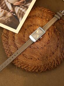 1pc Women's Quartz Watch, Fashionable Vintage & Elegant, Suitable For Daily Wear, Birthday/Graduation Gift - Grey - View 3