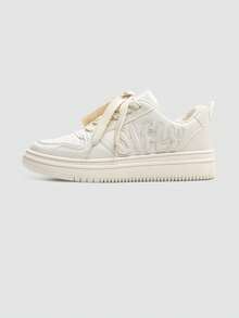 1 双 Jifffly 男士休闲运动鞋，具有减震功能，侧面压纹字母图案，PU 材质，透气低帮滑板鞋，街头时尚 - 米白 - 查看 2