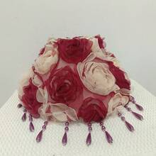 Pantalla de lámpara con rosas románticas francesas, pantalla de lámpara con accesorio de borlas con cuentas y flores de tela, pantalla de lámpara para ambiente nupcial (solo pantalla, base de lámpara no incluida) - Pantalla de lámpara de rosas blancas y rojas - Ver 12