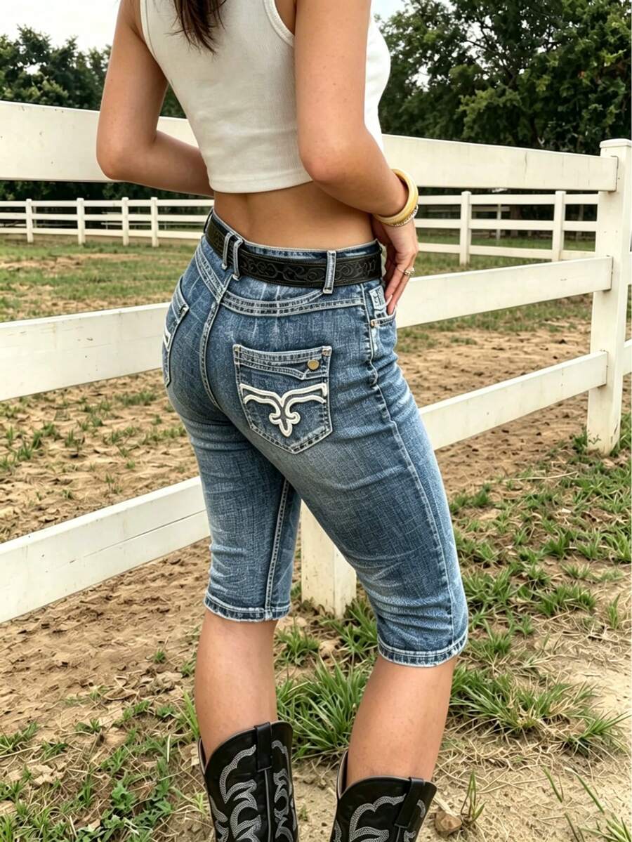 Women's Casual Everyday Wear Denim Shorts With Pockets And Button Holes Vacation - Dark Wash - View 1