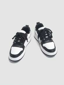 1双Jifffly中性运动休闲鞋，防滑耐穿，3D压纹Logo，黑白撞色，复合材料厚底，低帮复古面包鞋 - 黑與白 - 查看 4