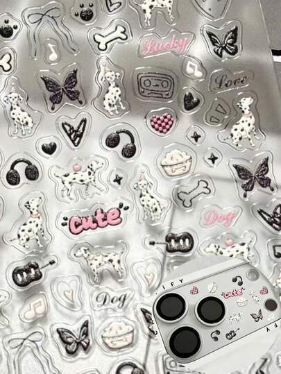 1개 Ins 스타일 휴대폰용 DIY 장식 스티커, 귀여운 강아지, 곰, 리본, 꽃, 과일 등 다양한 요소가 특징입니다. DIY 휴대폰 케이스, 키 체인, 스크랩북, 물컵, 태블릿 장식 등에 사용하여 독점적인 걸 아이템을 쉽게 만들어 휴대폰을 장식할 수 있습니다. 모든 유형의 휴대폰에 적용 가능합니다.