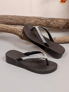 Dép xỏ ngón nữ màu đen đính đá lấp lánh, đế dày, thích hợp cho kỳ nghỉ, bãi biển, dạo phố và mặc ở nhà, dễ dàng xỏ vào và tháo ra. - màu đen - Xem 1