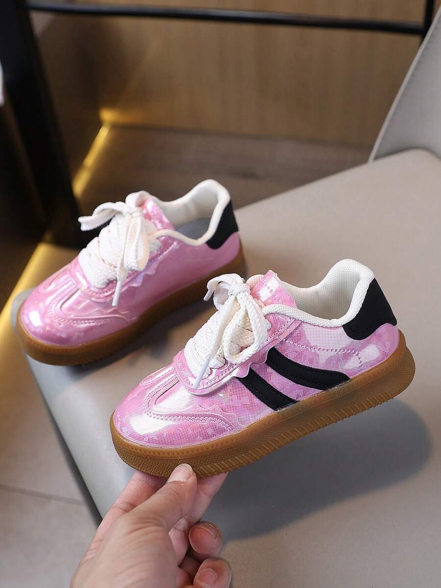 Nuevas zapatillas de deporte casuales de moda para estudiantes, zapatos deportivos para exteriores, suela blanda transpirable y antideslizante, zapatos para correr unisex, adecuados para todas las estaciones - Negro - Ver 1