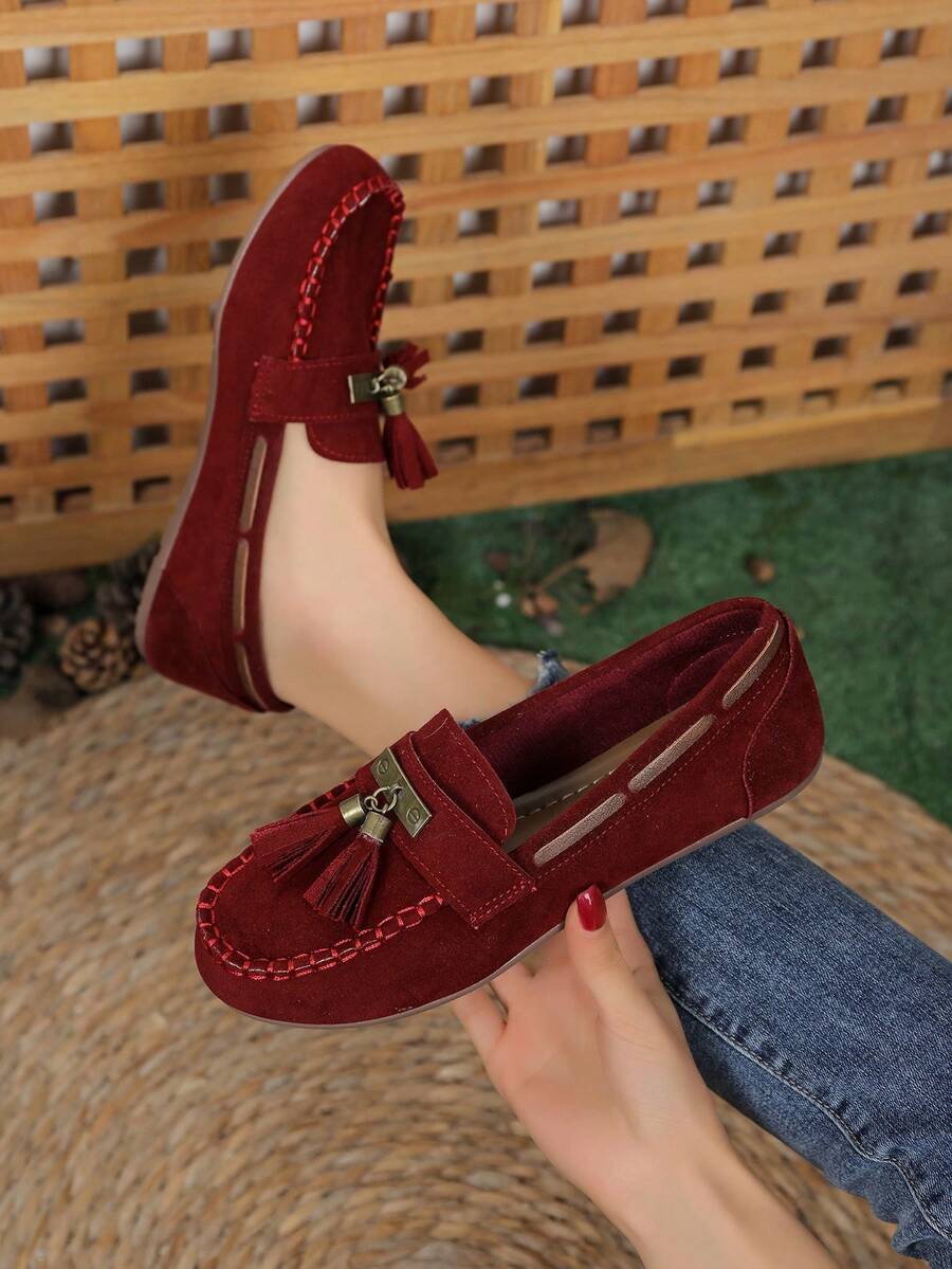 Sepatu Loafer Wanita Model Datar dengan Rumbai, Sepatu Loafer Gaya Retro Warna Polos Terbaru dengan Rumbai, Sepatu Slip-On Serbaguna, Nyaman, dan Lembut untuk Wanita, Cocok untuk Semua Musim