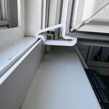 2 piezas Tope de ventana/puerta, barrera de plástico antichoque resistente, partición de balcón para ventilación y privacidad, fácil instalación para el hogar, dormitorio y oficina - A - Ver 5