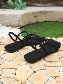 1 Pair Black Flat Sandals For Teenagers, Solid Color Soft Fabric Criss-Cross Strap, Square Toe Open Toe Classic Slip-On Design, Fashionable Lightweight Elegant Flat Sandals Suitable For Teenage Girls, College Students, Daily Casual, Vacation, Commuting, Party, School, Spring New Arrival - Black - View 6