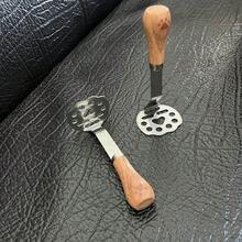两件套立式土豆捣碎器 - 不锈钢食品捣碎器和压碎器（非常适合制作婴儿辅食） - 自然色 1件 - 查看 4