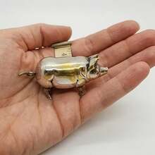 1pc Retro Style Mini Pig Tape Measure, Vintage Metal Mini Pig Soft Ruler Suitable For Sewing And Handicrafts, Cute Pig Sewing Tape Measure Tool, Unique Gift For Quilt Makers, Crafters And Collectors - A - View 3