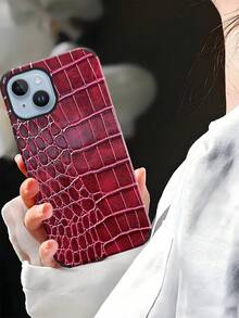 1pc Crocodile Texture Faux Leather Soft Protective Phone Case, Shock-Absorbing Design With Speaker Hole, Compatible With Apple 17 Pro Max/16 Pro Max/16 Plus/13 Pro Max/14 Pro Max/13/14/11/12 Pro/11/15 Pro, Galaxy S24 Ultra, Holiday Gift - Burgundy - View 7