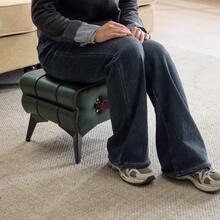 Portable Footstool In Green Leather With Metal Legs. Multifunctional Footstool. Multi-Purpose Shoe-Changing Stool For Living Room And Bedroom. Simple Design, Suitable For Various Interior Styles. - 綠色 - 查看 5