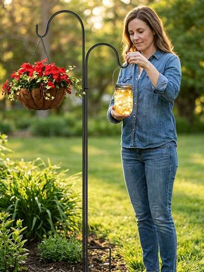 Profesjonalny, antykorozyjny hak pasterski, wzmocniona stalowa konstrukcja zapewniająca doskonałą stabilność, odpowiedni do dekoracji przyjęć i zagospodarowania ogrodu. Wysokiej jakości, antykorozyjny hak pasterski do zawieszania kul kwiatowych i lamp solarnych. Wytrzymały, antykorozyjny hak pasterski, odpowiedni do dekoracji na zewnątrz, na łąkach, w gospodarstwie, ogrodzie, domu, w stojaku na rośliny itp.