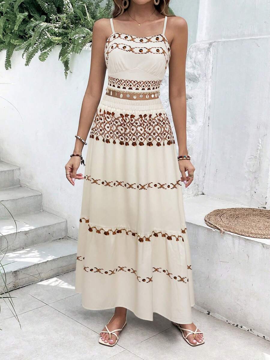 Bộ 2 món phong cách Bohemian gồm áo và chân váy in họa tiết tua rua, có dây đeo vai. - trắng - Xem 1