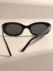 Bestselling Oval Small Frame Minimalist Casual Personalized Street Style Fashion Glasses, Elegant European And American Luxury Fashion - Black - View 4