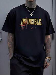 The Word "Invincible" Surrounded By Blood-Red Splashes Symbolizes Indomitable Strength And Perseverance. Men's T-Shirt Made Of Soft Fabric. - 黑色 - 查看 6