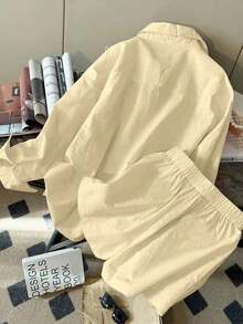 Conjunto de dos piezas para mujer, color crema, camisa holgada y shorts.Tejido tipo lino transpirable y cómodo, ideal para primavera-verano, vacaciones y looks casuales. - Azul - Ver 6