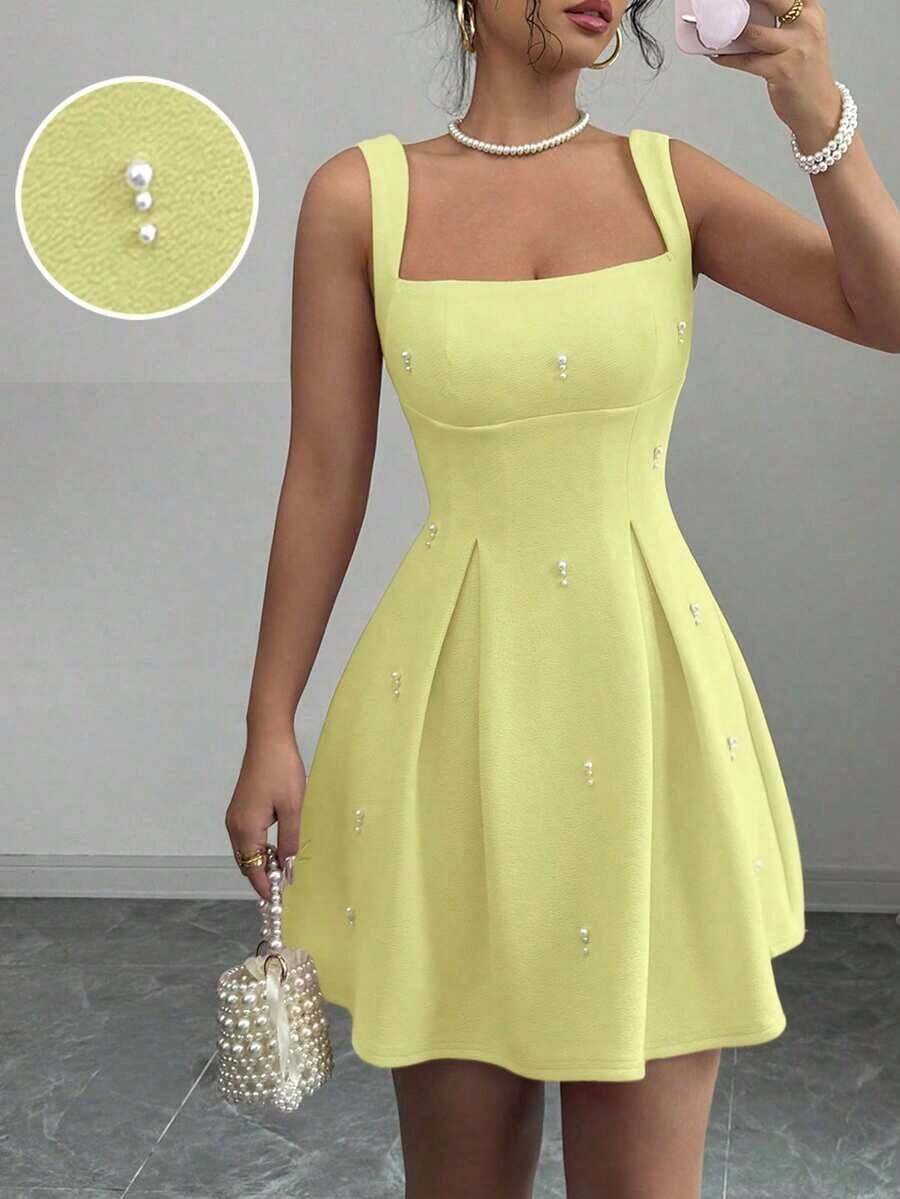 Vestido casual de mujer con parches de unicolor, tirantes anchos y cuentas - Amarillo - Ver 1