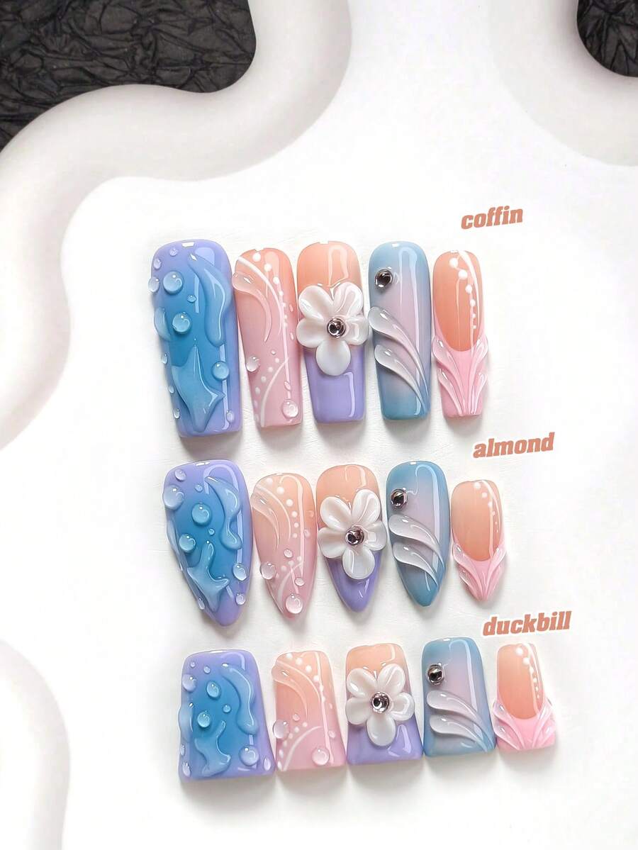 10 Stücke erfrischender Sommer Stil Polygel Nagel Set, Acryl Aufklebe-Nägel, handgefertigte fünfblättrige weiße Blumen Nail Art Accessoires, handgemalte einfarbige Wellen, Wassertropfen, weiße Zweige und Punkte, blauer Farbverlauf Tap-And-Blend Effekt, lila, rosa und blaue Nagellacke, verspielter mädchenhafter Stil, inklusive Nagelwerkzeug - Verschiedenfarbig - Übersicht 1