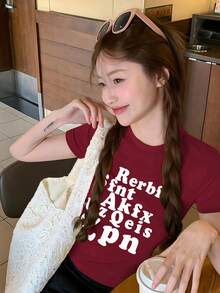 红色字母印花短袖T恤，女士夏季性感修身露脐休闲上衣 - 酒紅色 - 查看 4
