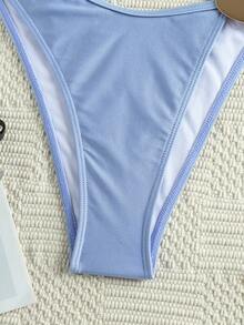 Bộ bikini hai mảnh màu xanh khói thanh lịch, gợi cảm, kiểu dáng trễ vai, kèm trang sức vàng, chất liệu co giãn thoải mái, thích hợp cho mùa hè, kỳ nghỉ biển, lễ hội, tiệc tùng, các hoạt động ở bãi biển và hồ bơi. - Màu xanh bụi bặm - Xem 6