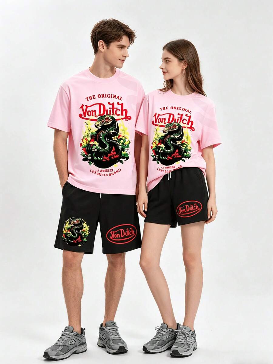 Handmade With Love Mens Creative VON-DUTCHS T Shirt And Shorts Set American Vintage Full Print Street Wear Essential Graphic T Shirt And Shorts Set With Dragon And Logo Print For Casual Outfits Summer Outfits For Women Vacation Outfits Women Summer Clothes Summer - 淺粉色 - 查看 1