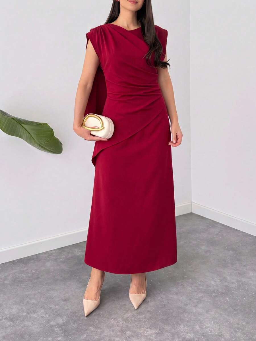 女士酒红色无袖裹身式中长连衣裙，收腰设计，简约优雅鸡尾酒会礼服 - 深紅色 - 查看 1