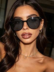 1pc Black Frame Fashion Glasses For Women, Minimalist Elegant Design To Flatter Face Shape, Versatile For Commute, Street Style, Outings - Black - View 6