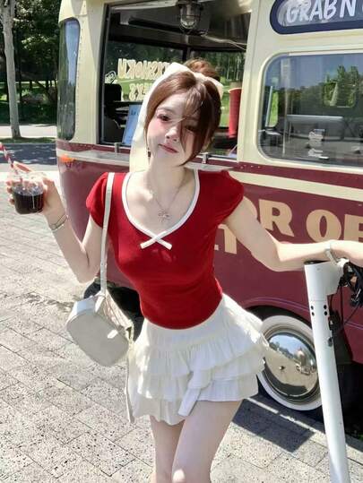 甜美可爱修身撞色花瓣袖女式T恤