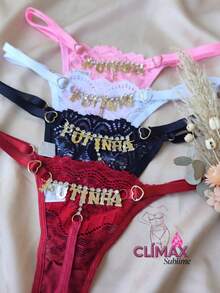 Calcinha Fio dental sexy com Palavra Strass P.uti.n.h.a Lingerie Roupa íntima - Azul bebê - Visão 2