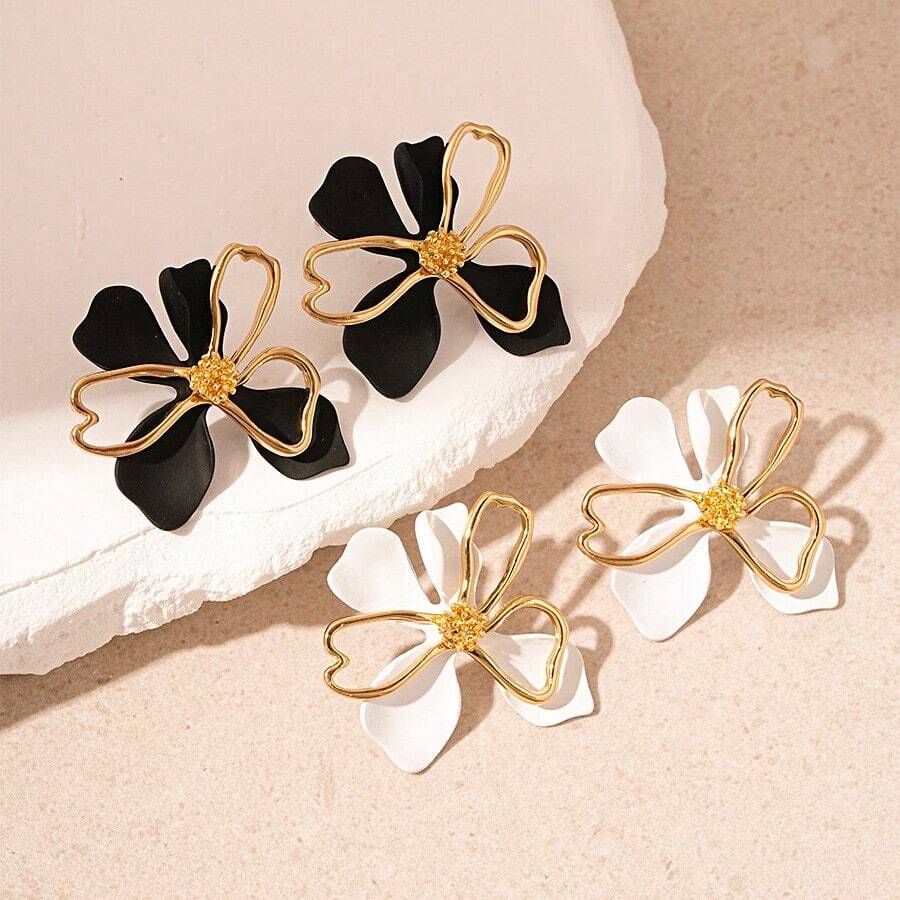 一对花朵耳钉,精致、时尚、优雅 - 花朵耳環 - 查看 1